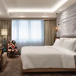 Burdock Istanbul, Autograph Collection 4*