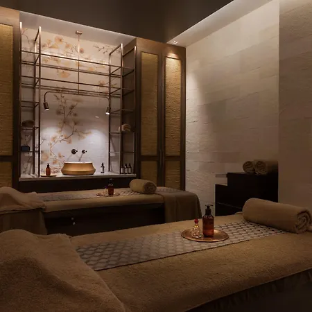 Burdock Istanbul, Autograph Collection