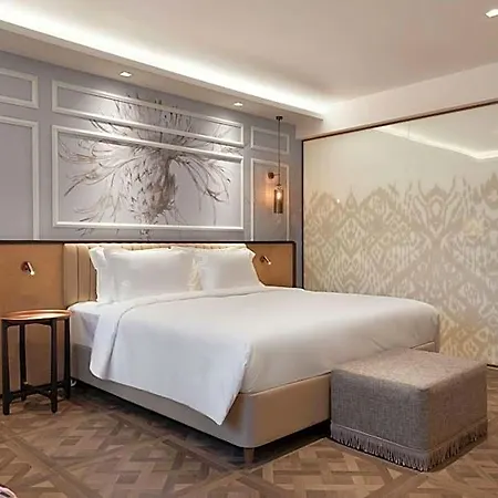 Burdock Istanbul, Autograph Collection