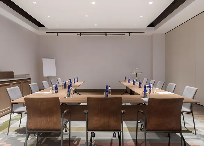 Burdock Istanbul, Autograph Collection ホテル イスタンブール